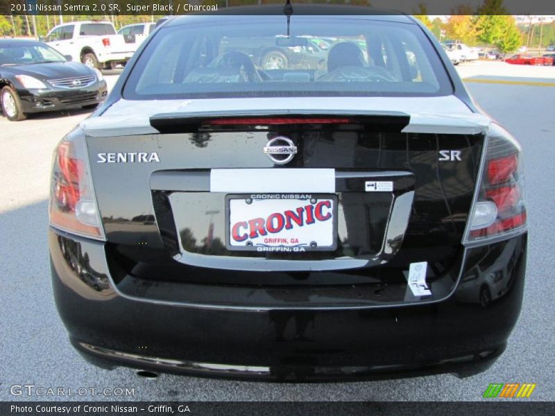 Super Black / Charcoal 2011 Nissan Sentra 2.0 SR