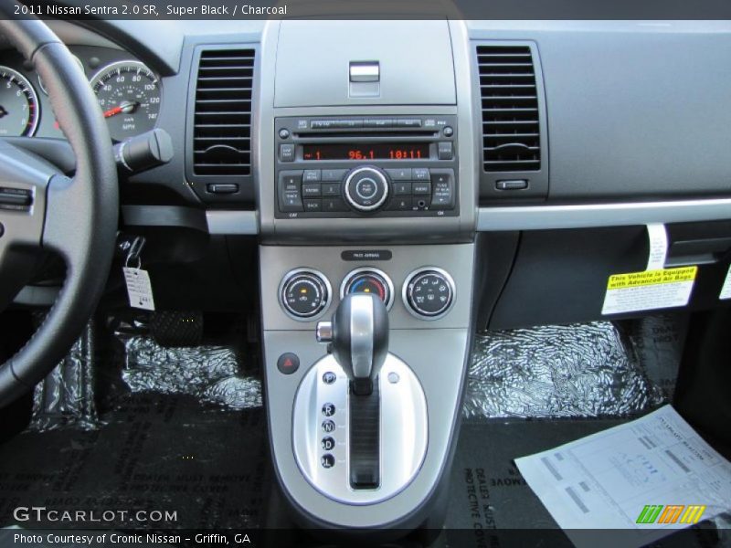 Controls of 2011 Sentra 2.0 SR