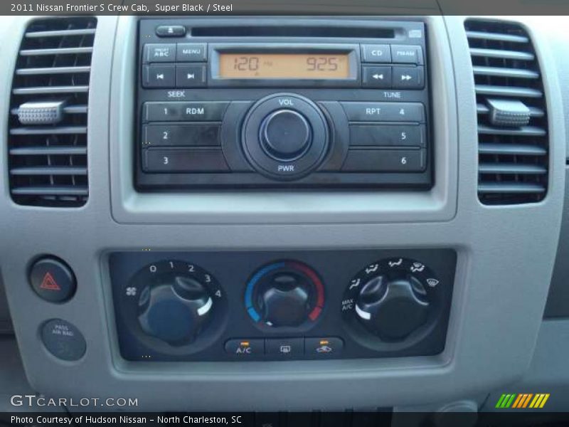 Controls of 2011 Frontier S Crew Cab