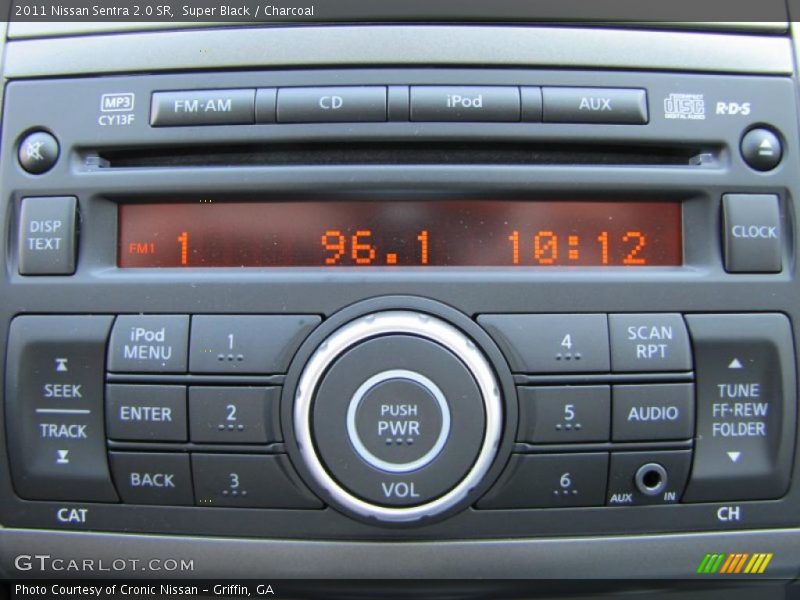 Controls of 2011 Sentra 2.0 SR