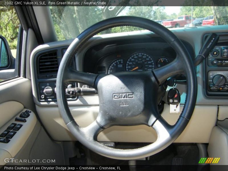 Polo Green Metallic / Neutral/Shale 2002 GMC Yukon XL SLE