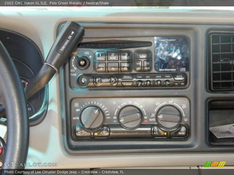 Polo Green Metallic / Neutral/Shale 2002 GMC Yukon XL SLE