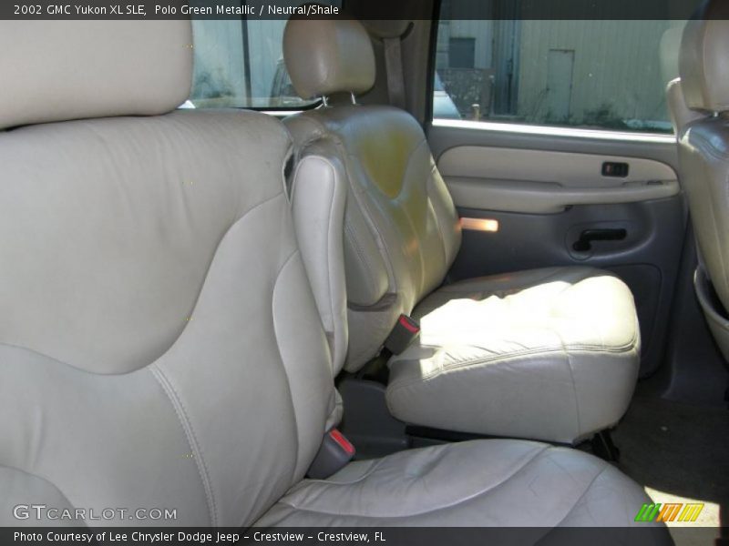 Polo Green Metallic / Neutral/Shale 2002 GMC Yukon XL SLE