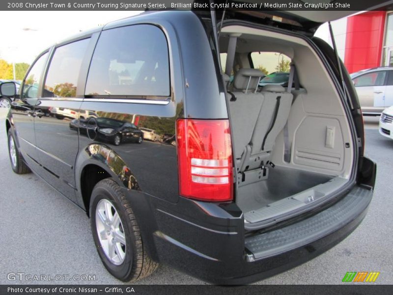 Brilliant Black Crystal Pearlcoat / Medium Slate Gray/Light Shale 2008 Chrysler Town & Country Touring Signature Series