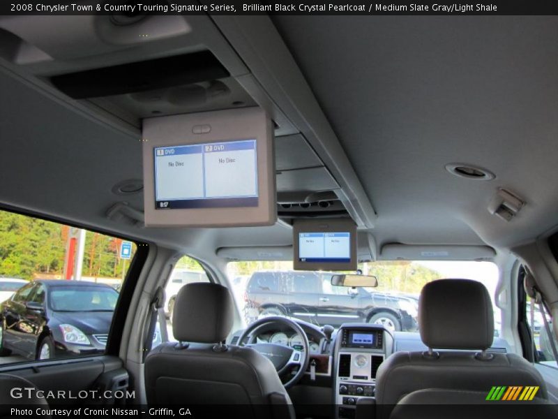 Brilliant Black Crystal Pearlcoat / Medium Slate Gray/Light Shale 2008 Chrysler Town & Country Touring Signature Series