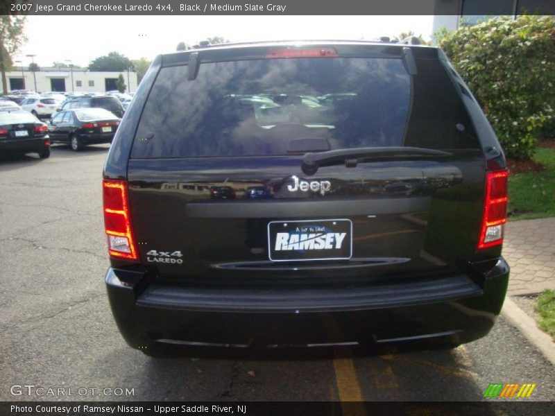 Black / Medium Slate Gray 2007 Jeep Grand Cherokee Laredo 4x4