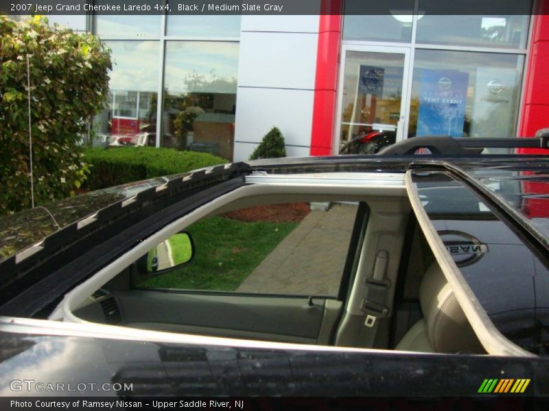 Black / Medium Slate Gray 2007 Jeep Grand Cherokee Laredo 4x4