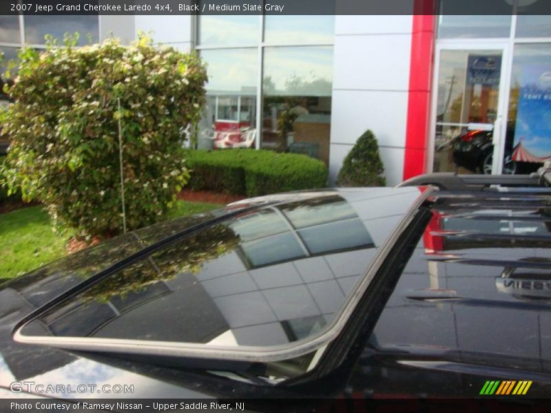 Black / Medium Slate Gray 2007 Jeep Grand Cherokee Laredo 4x4