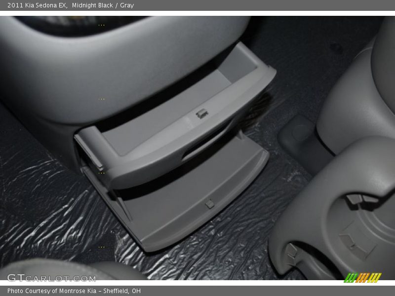 Midnight Black / Gray 2011 Kia Sedona EX
