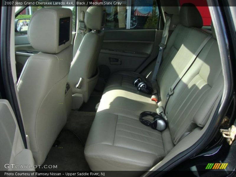 Black / Medium Slate Gray 2007 Jeep Grand Cherokee Laredo 4x4
