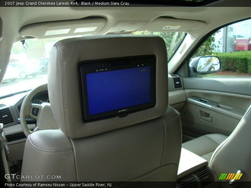 Black / Medium Slate Gray 2007 Jeep Grand Cherokee Laredo 4x4