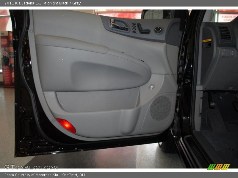 Midnight Black / Gray 2011 Kia Sedona EX