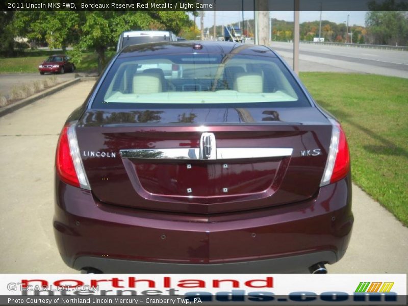 Bordeaux Reserve Red Metallic / Light Camel 2011 Lincoln MKS FWD