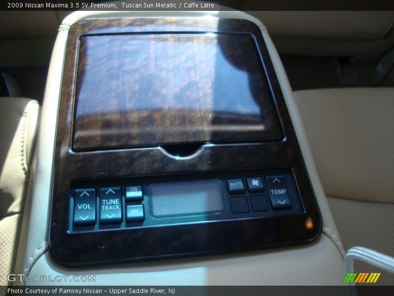 Tuscan Sun Metallic / Caffe Latte 2009 Nissan Maxima 3.5 SV Premium