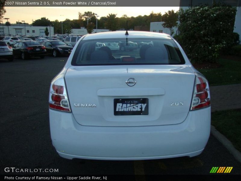Fresh Powder White / Charcoal/Steel 2007 Nissan Sentra 2.0 S