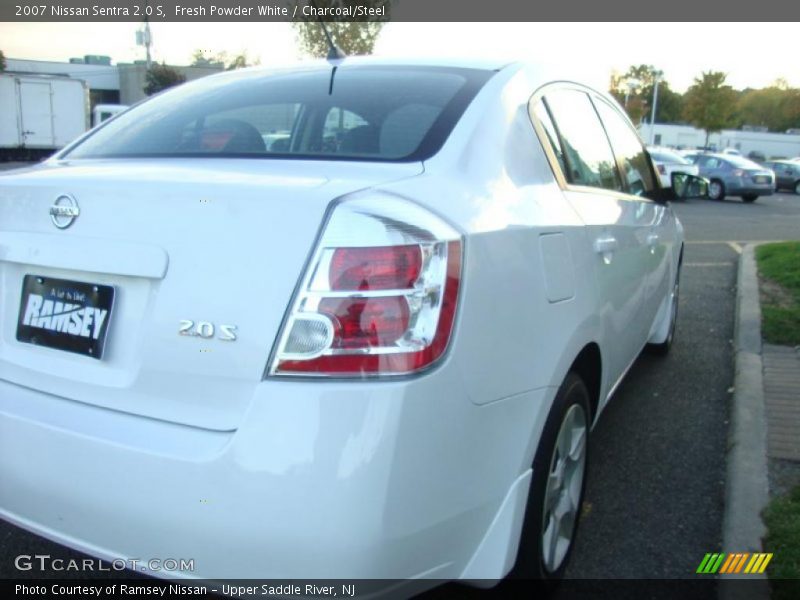 Fresh Powder White / Charcoal/Steel 2007 Nissan Sentra 2.0 S