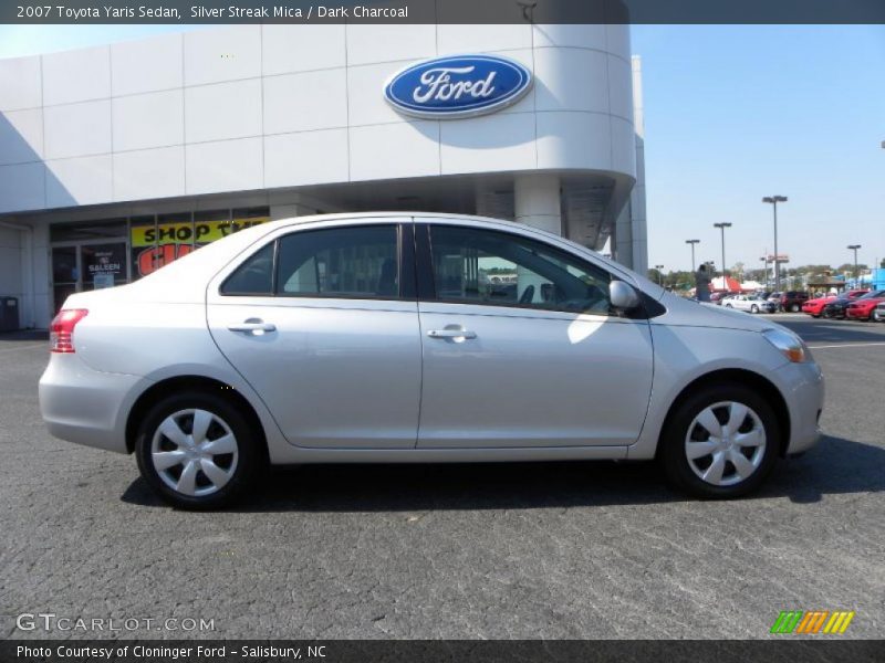 Silver Streak Mica / Dark Charcoal 2007 Toyota Yaris Sedan