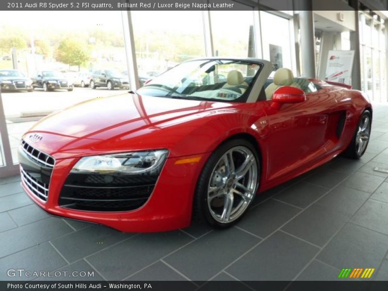  2011 R8 Spyder 5.2 FSI quattro Brilliant Red