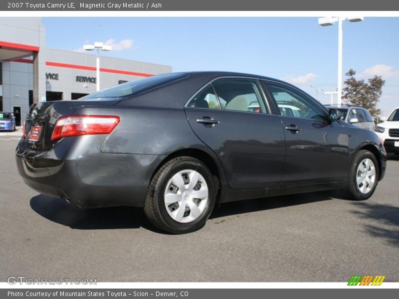 Magnetic Gray Metallic / Ash 2007 Toyota Camry LE