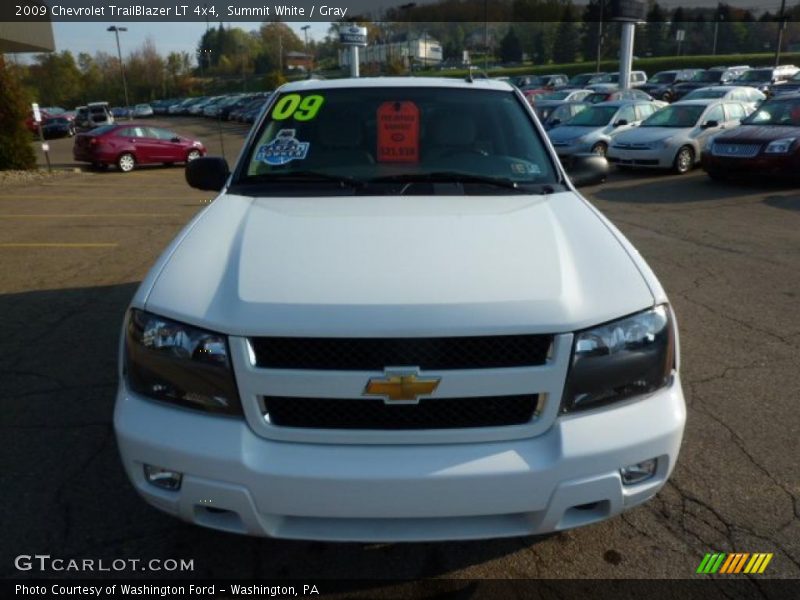 Summit White / Gray 2009 Chevrolet TrailBlazer LT 4x4