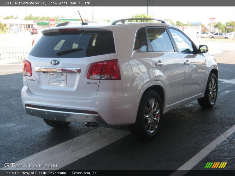 Snow White Pearl / Black 2011 Kia Sorento SX V6