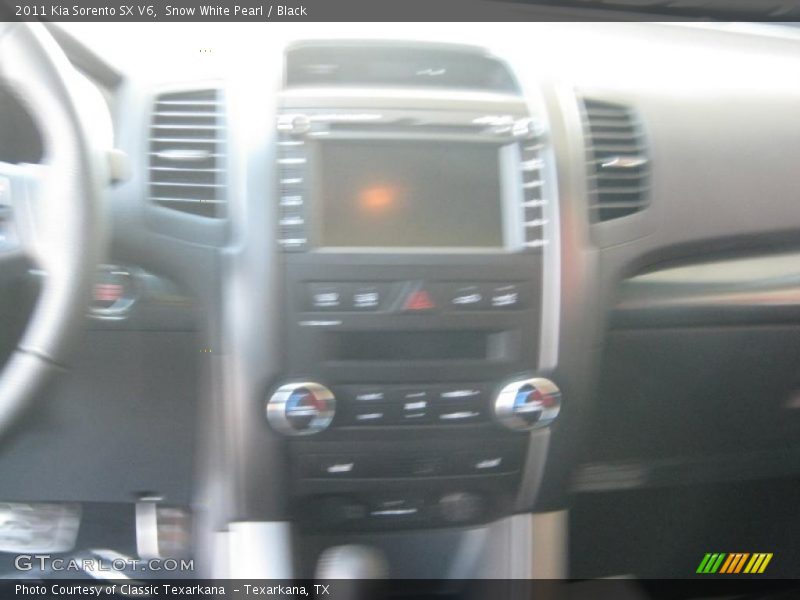 Snow White Pearl / Black 2011 Kia Sorento SX V6