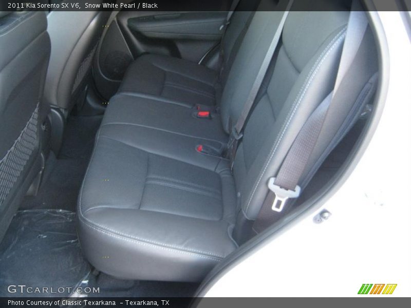 Snow White Pearl / Black 2011 Kia Sorento SX V6