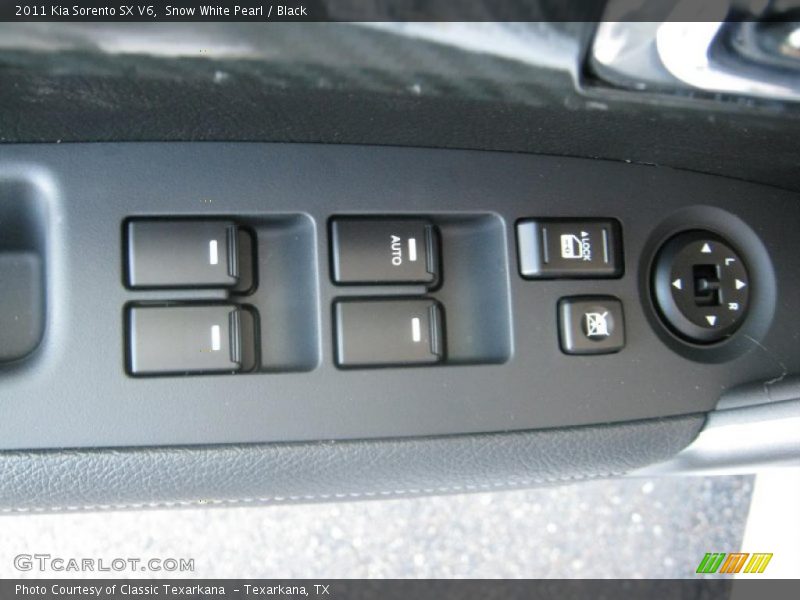 Snow White Pearl / Black 2011 Kia Sorento SX V6