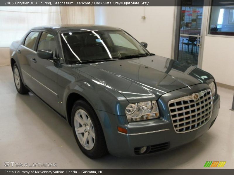 Magnesium Pearlcoat / Dark Slate Gray/Light Slate Gray 2006 Chrysler 300 Touring