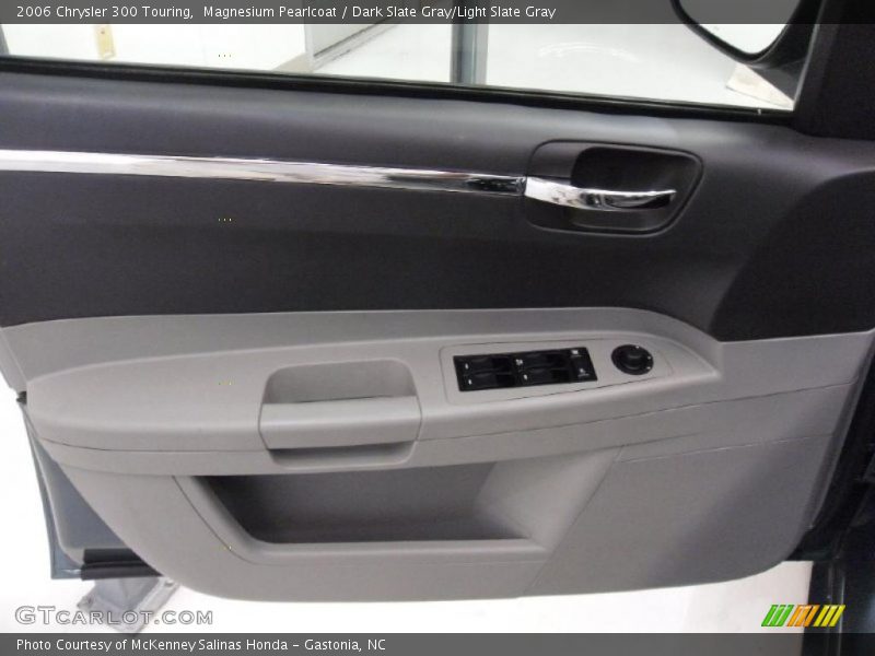 Magnesium Pearlcoat / Dark Slate Gray/Light Slate Gray 2006 Chrysler 300 Touring
