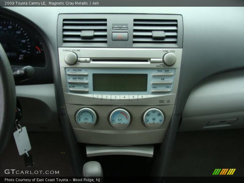 Magnetic Gray Metallic / Ash 2009 Toyota Camry LE