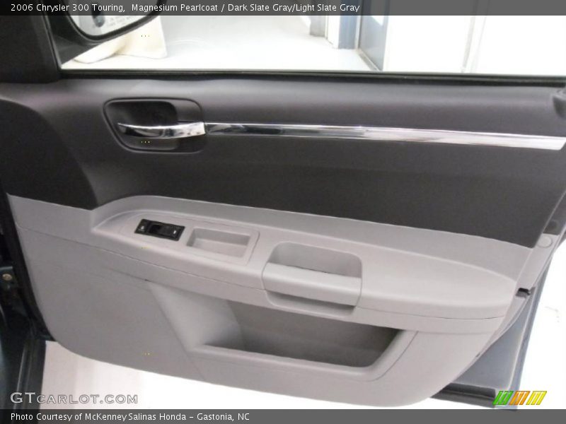 Magnesium Pearlcoat / Dark Slate Gray/Light Slate Gray 2006 Chrysler 300 Touring