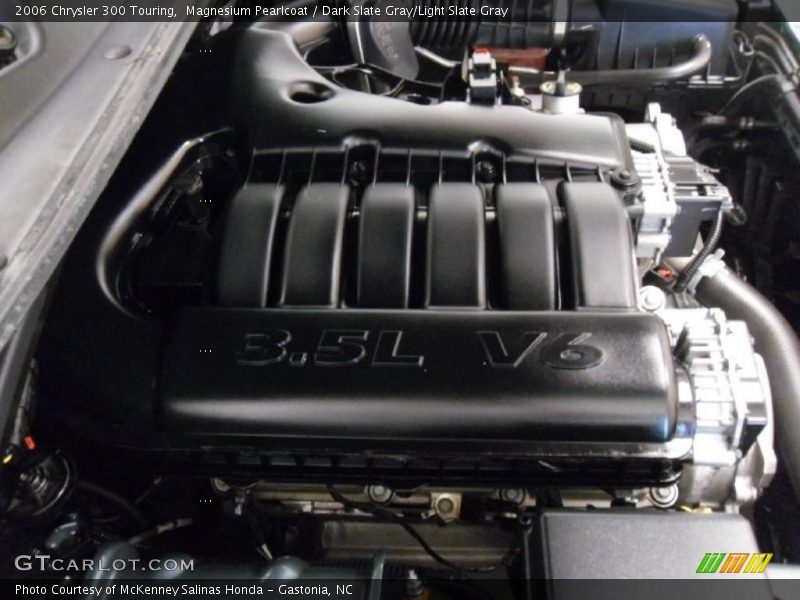 Magnesium Pearlcoat / Dark Slate Gray/Light Slate Gray 2006 Chrysler 300 Touring