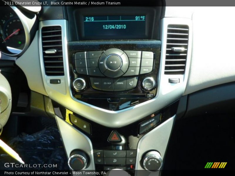 Controls of 2011 Cruze LT