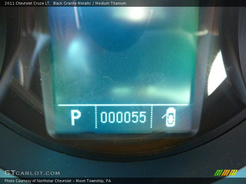 Black Granite Metallic / Medium Titanium 2011 Chevrolet Cruze LT