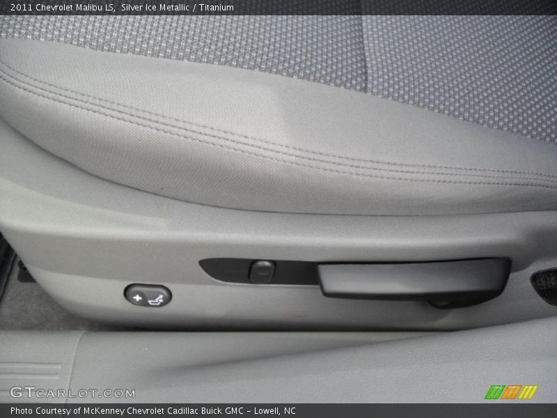 Silver Ice Metallic / Titanium 2011 Chevrolet Malibu LS