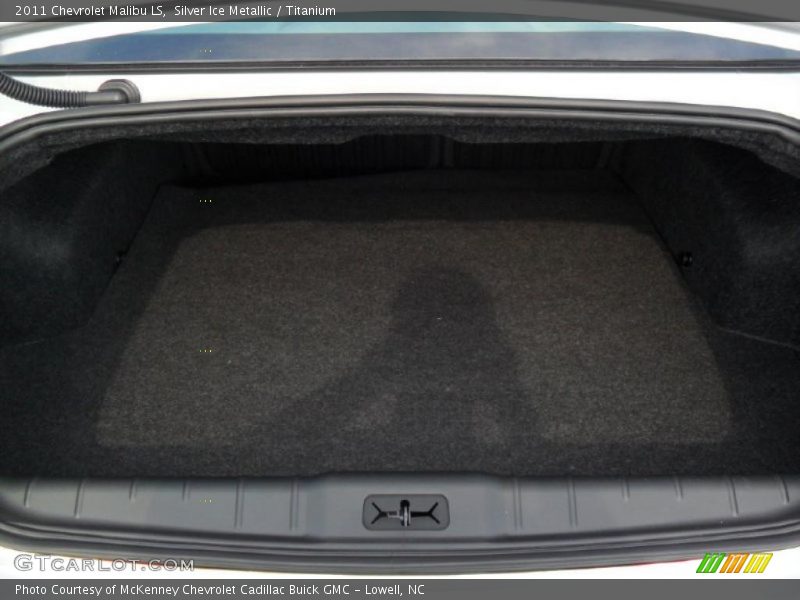 Silver Ice Metallic / Titanium 2011 Chevrolet Malibu LS