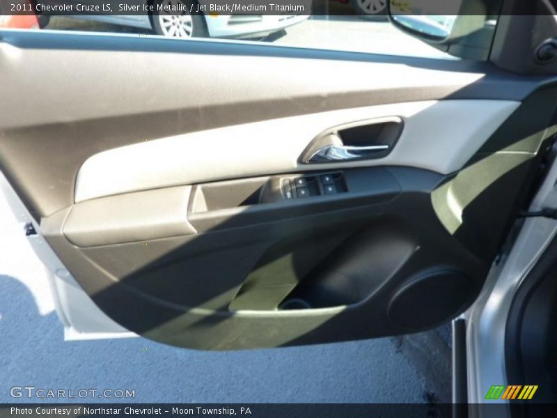 Silver Ice Metallic / Jet Black/Medium Titanium 2011 Chevrolet Cruze LS