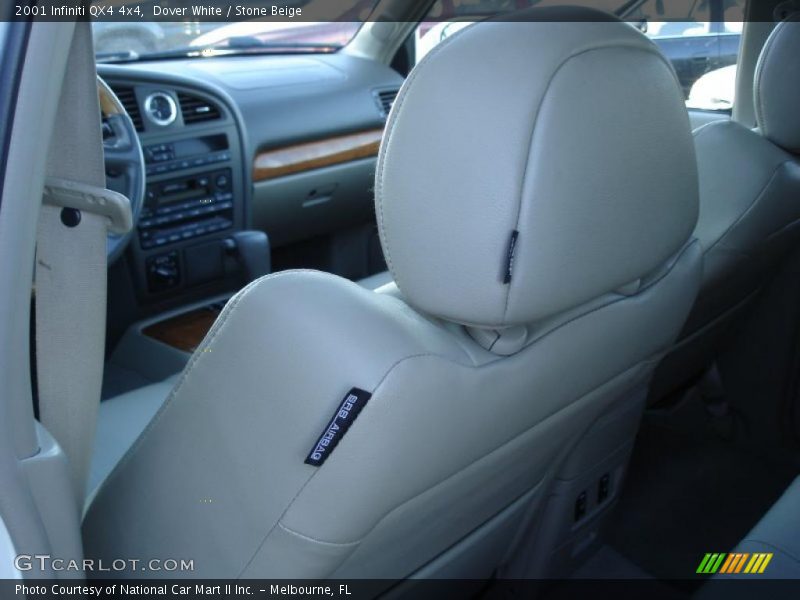 Dover White / Stone Beige 2001 Infiniti QX4 4x4