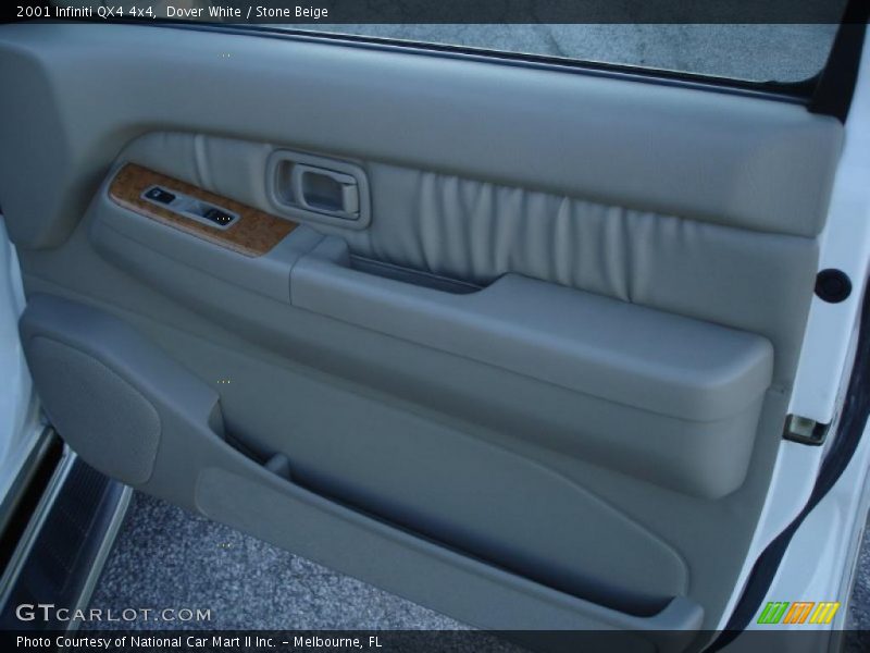Dover White / Stone Beige 2001 Infiniti QX4 4x4