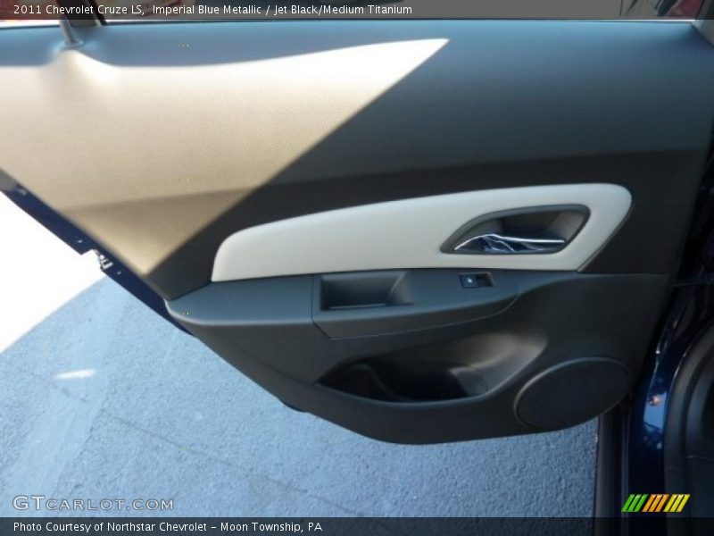Imperial Blue Metallic / Jet Black/Medium Titanium 2011 Chevrolet Cruze LS