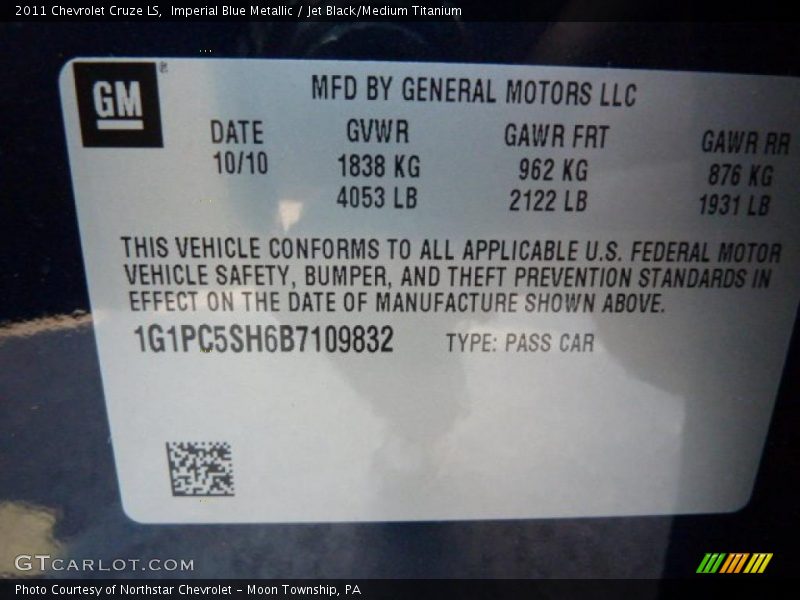 Imperial Blue Metallic / Jet Black/Medium Titanium 2011 Chevrolet Cruze LS