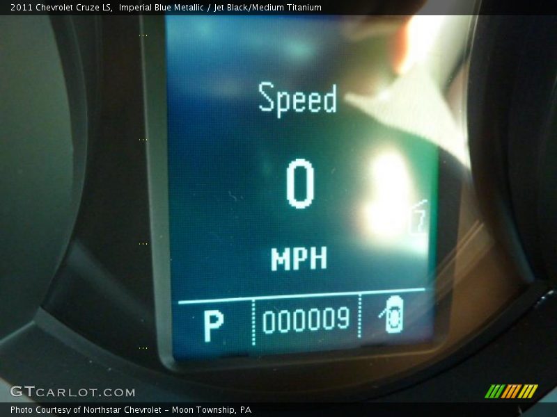 Imperial Blue Metallic / Jet Black/Medium Titanium 2011 Chevrolet Cruze LS