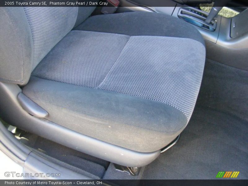 Phantom Gray Pearl / Dark Gray 2005 Toyota Camry SE