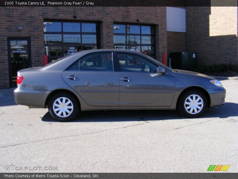Phantom Gray Pearl / Gray 2005 Toyota Camry LE