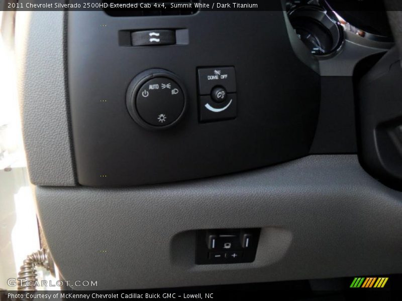 Summit White / Dark Titanium 2011 Chevrolet Silverado 2500HD Extended Cab 4x4