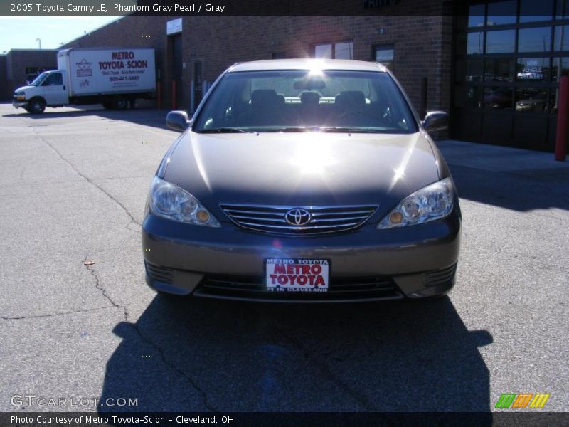 Phantom Gray Pearl / Gray 2005 Toyota Camry LE