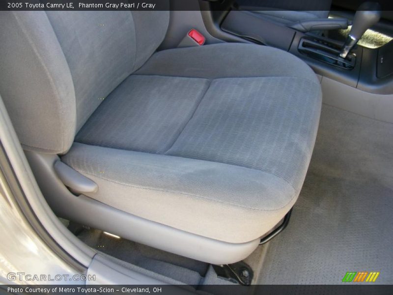 Phantom Gray Pearl / Gray 2005 Toyota Camry LE
