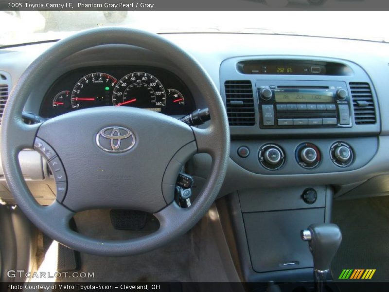 Phantom Gray Pearl / Gray 2005 Toyota Camry LE