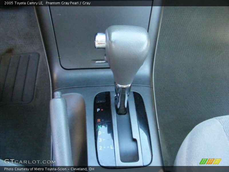 Phantom Gray Pearl / Gray 2005 Toyota Camry LE